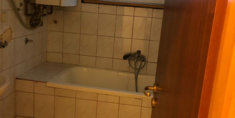 83d12e28-9b5c-4dd2-b9e8-073a7687a03e