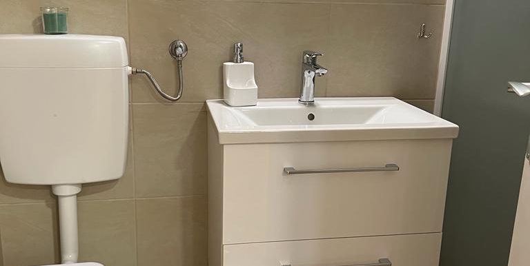 3b430f67-cfb6-42b8-864e-afdd71d2c073