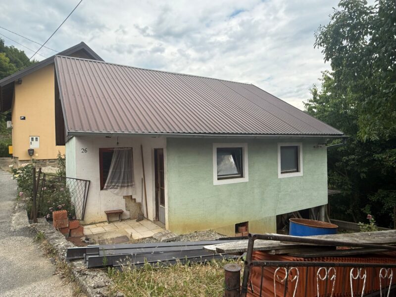 KUĆU NA MARKUŠEVCU PRODAJEMO